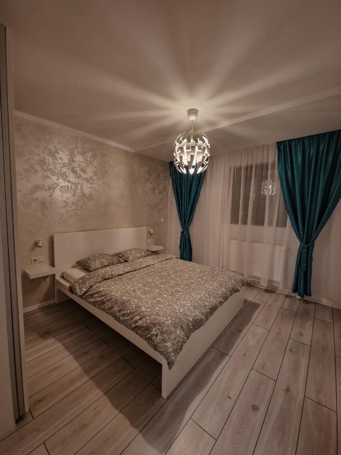 Immocity Oradea Eksteriør bilde