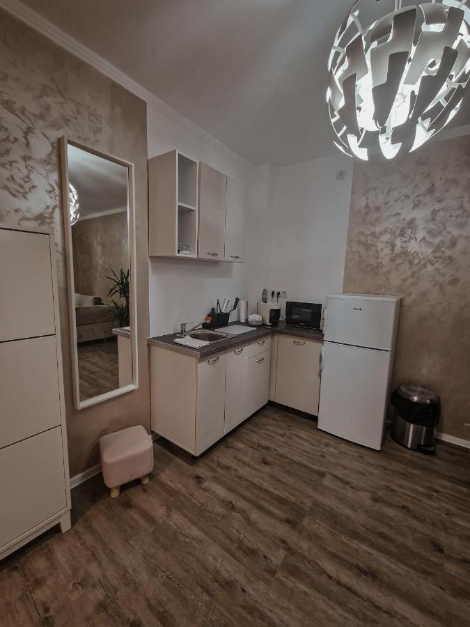 Immocity Oradea Eksteriør bilde